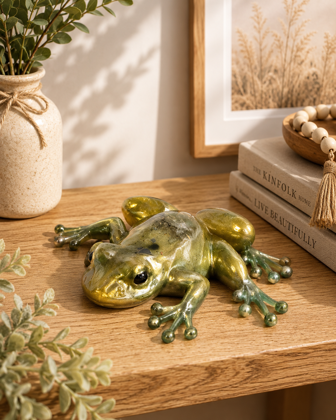 Sparkle Crouching Frog Figurine